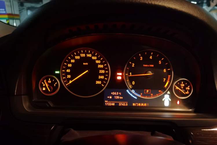 Used BMW 5 Series 2014 525Li Luxury Design Package Instrument Cluster
