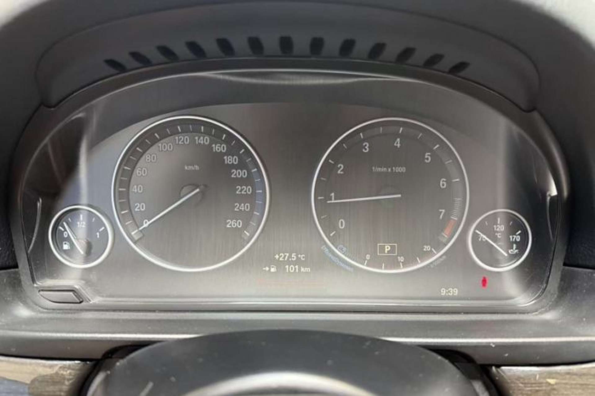 Used BMW 5 Series 2014 525Li Luxury Design Package Interior 1