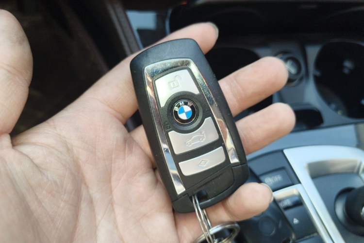 Used BMW 5 Series 2014 525Li Luxury Design Package Interior 1