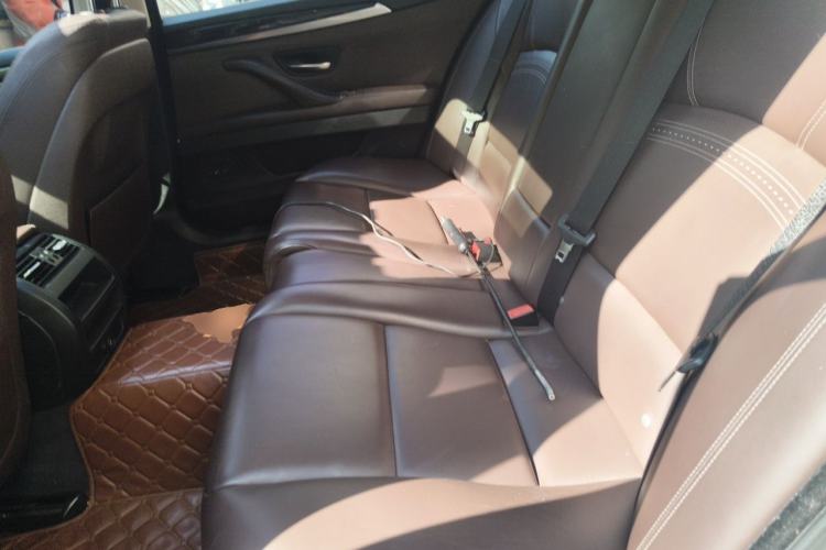 Used BMW 5 Series 2014 525Li Luxury Design Package Interior 4