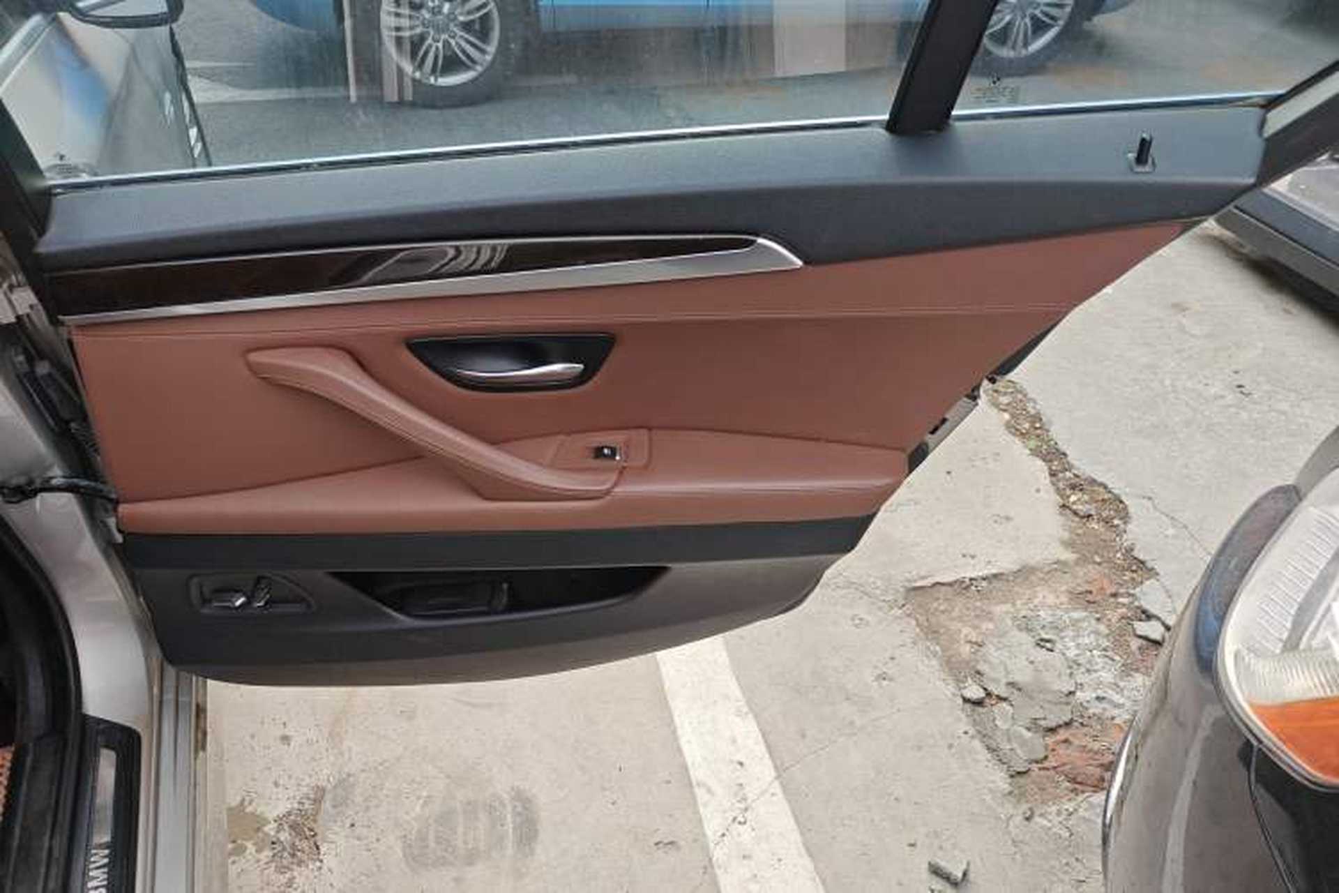 Used BMW 5 Series 2014 525Li Leading Model Interior 6