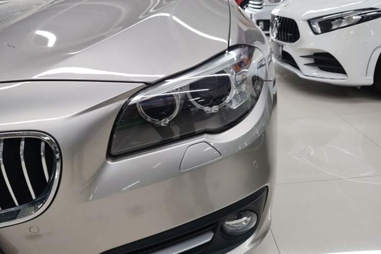 Used BMW 5 Series 2014 520Li Elegant Model Left Front Headlight
