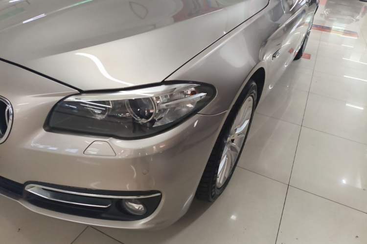 Used BMW 5 Series 2014 525Li Luxury Design Package Left Front Headlight