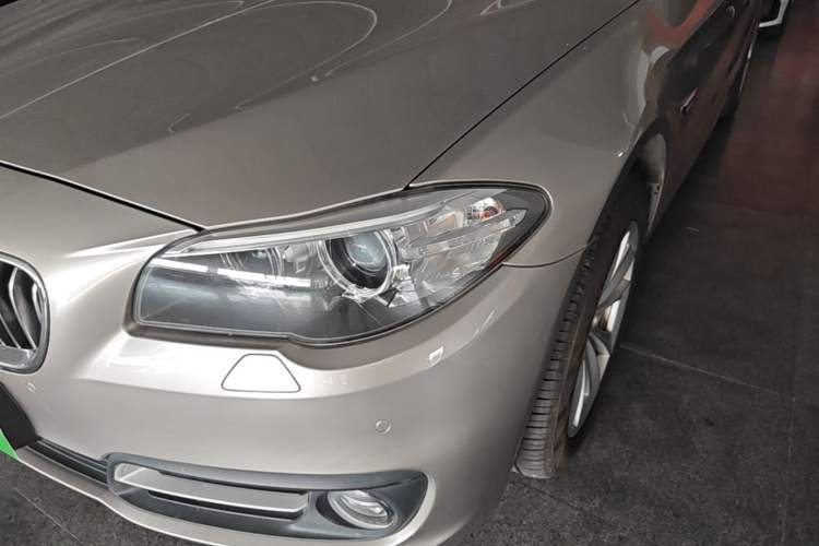 Used BMW 5 Series 2014 520Li Elegant Model Left Front Headlight