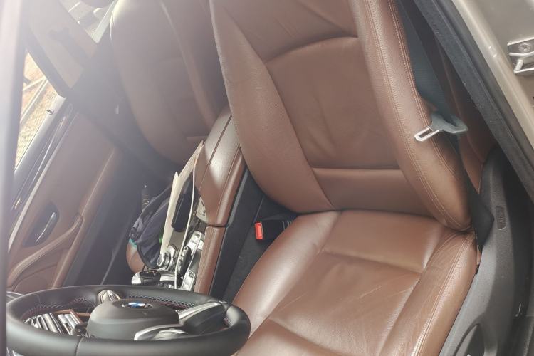 Used BMW 5 Series 2014 520Li Elegant Model Left Front Seat