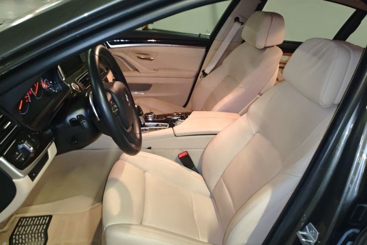 Used BMW 5 Series 2014 535Li Leading Model Left Front Seat