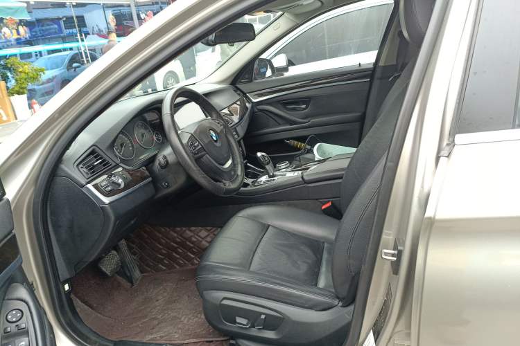 Used BMW 5 Series 2014 525Li Leading Model Left Front Seat
