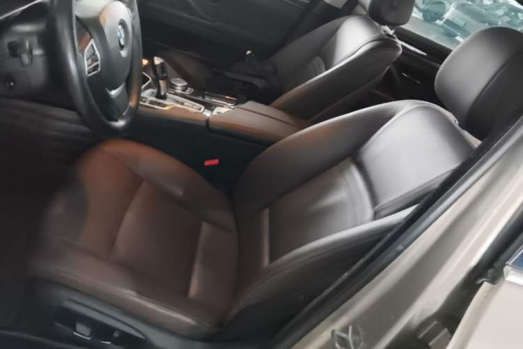 Used BMW 5 Series 2014 525Li Luxury Design Package Left Front Seat