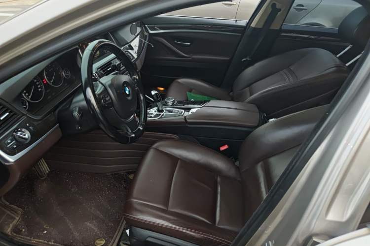 Used BMW 5 Series 2014 525Li Luxury Design Package Left Front Seat