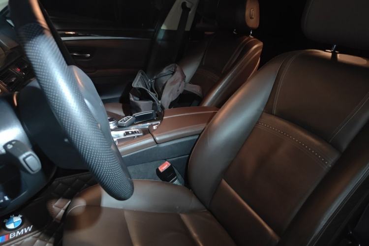 Used BMW 5 Series 2014 525Li Luxury Design Package Left Front Seat