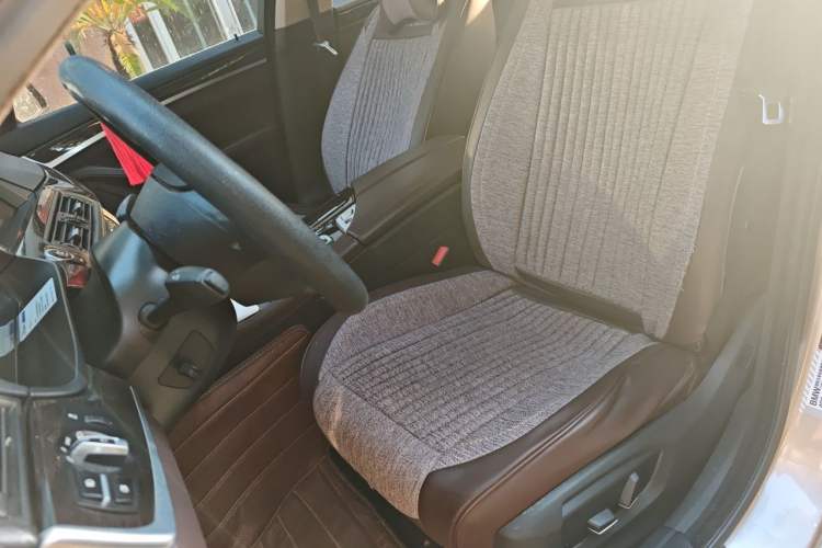 Used BMW 5 Series 2014 525Li Fashion Design Package Left Front Seat