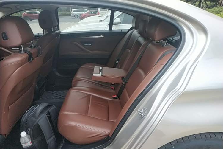 Used BMW 5 Series 2014 520Li Elegant Model Left Rear Seat
