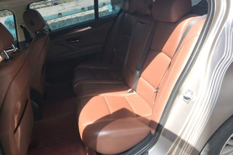 Used BMW 5 Series 2014 525Li Leading Model Left Rear Seat