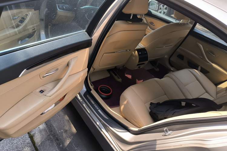 Used BMW 5 Series 2014 525Li Leading Model Left Rear Seat