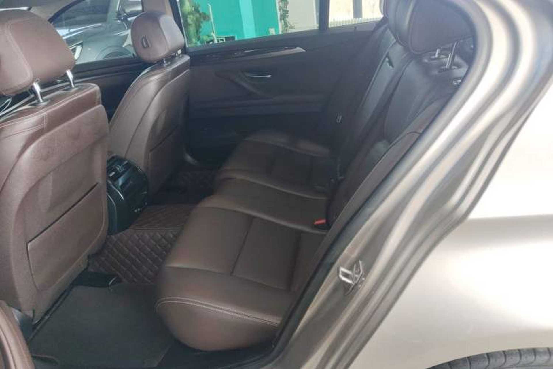 Used BMW 5 Series 2014 525Li Luxury Design Package Left Rear Seat