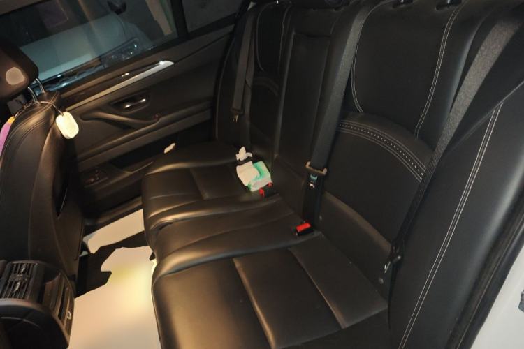 Used BMW 5 Series 2014 525Li Luxury Design Package Left Rear Seat