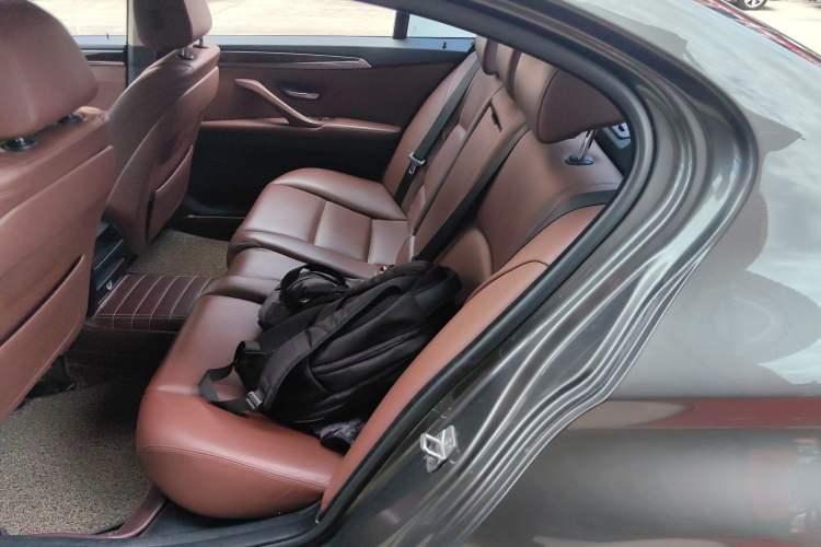Used BMW 5 Series 2014 525Li Leading Model Left Rear Seat