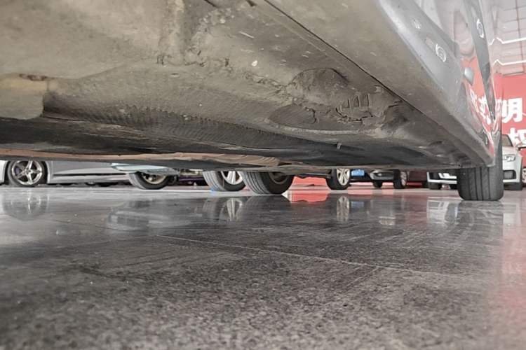 Used BMW 5 Series 2014 520Li Elegant Model Left Side Sill