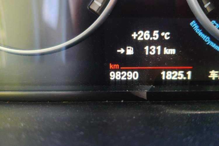 Used BMW 5 Series 2014 525Li Luxury Design Package Odometer Close Up