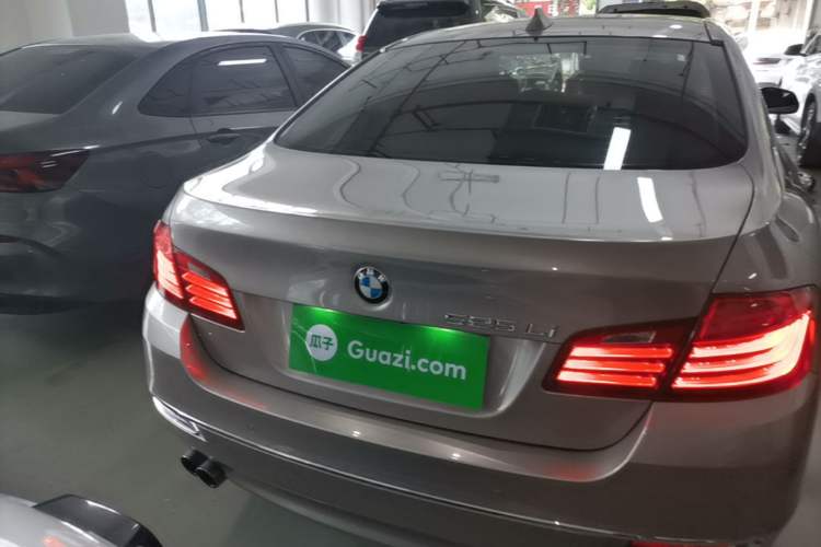 Used BMW 5 Series 2014 525Li Luxury Design Package Rear