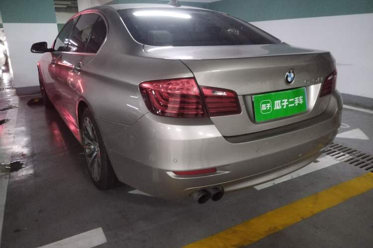Used BMW 5 Series 2014 520Li Elegant Model Rear Left 45 Deg