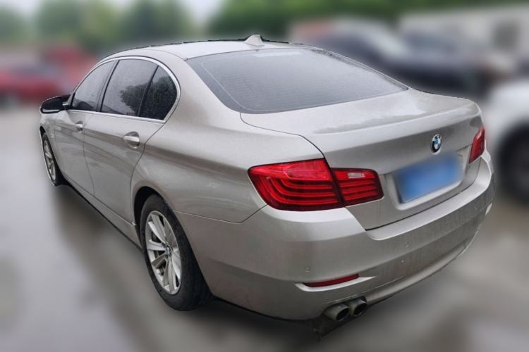 Used BMW 5 Series 2014 520Li Elegant Model Rear Left 45 Deg
