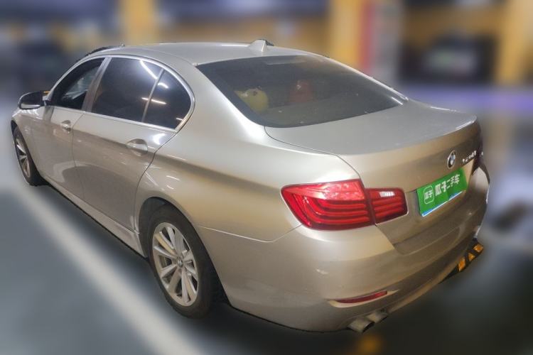 Used BMW 5 Series 2014 520Li Elegant Model Rear Left 45 Deg