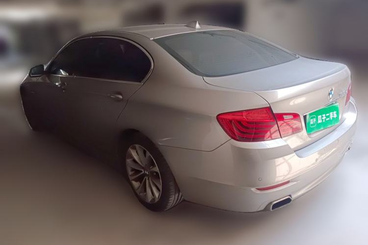Used BMW 5 Series 2014 528Li Leading Model Rear Left 45 Deg