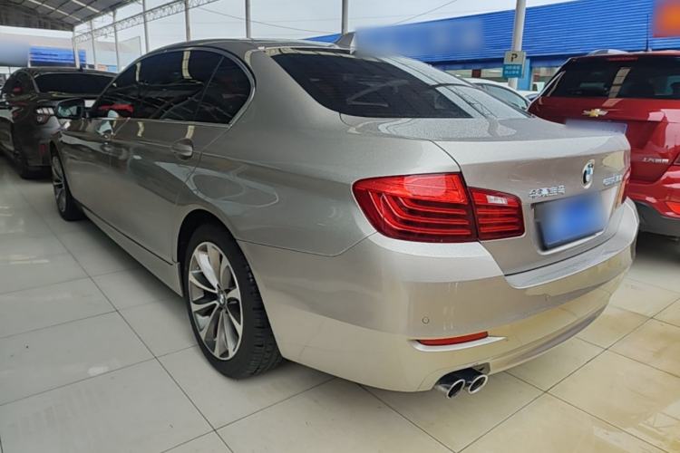 Used BMW 5 Series 2014 528Li Leading Model Rear Left 45 Deg