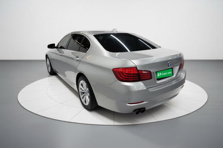 Used BMW 5 Series 2014 520Li Elegant Model Rear Left 45 Deg