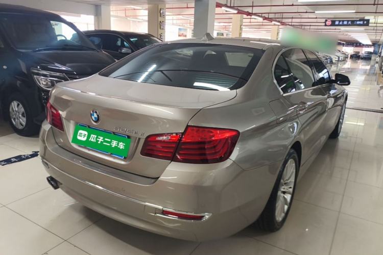 Used BMW 5 Series 2014 525Li Luxury Design Package Rear Right 45 Deg