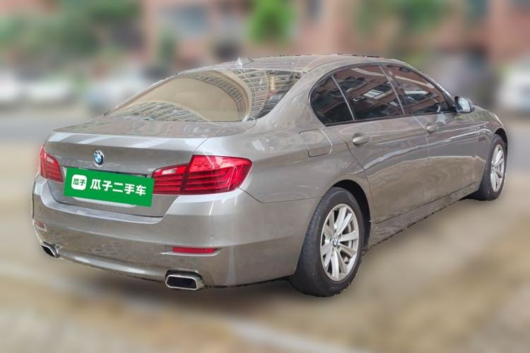 Used BMW 5 Series 2014 520Li Elegant Model Rear Right 45 Deg