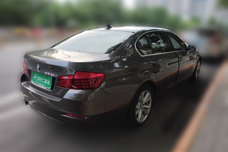 Used BMW 5 Series 2014 520Li Elegant Model Rear Right 45 Deg