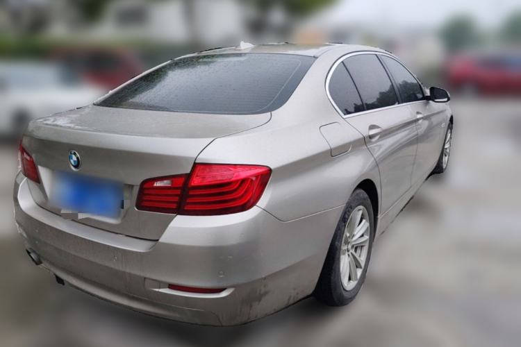 Used BMW 5 Series 2014 520Li Elegant Model Rear Right 45 Deg