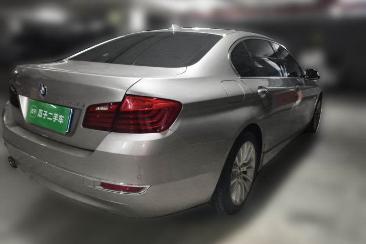 Used BMW 5 Series 2014 525Li Luxury Design Package Rear Right 45 Deg