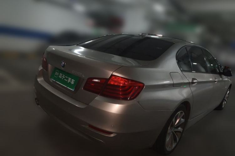 Used BMW 5 Series 2014 528Li Leading Model Rear Right 45 Deg