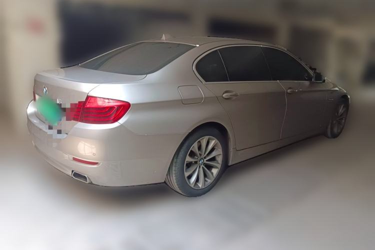 Used BMW 5 Series 2014 528Li Leading Model Rear Right 45 Deg