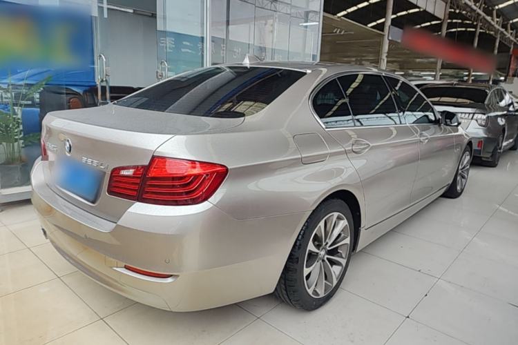 Used BMW 5 Series 2014 528Li Leading Model Rear Right 45 Deg