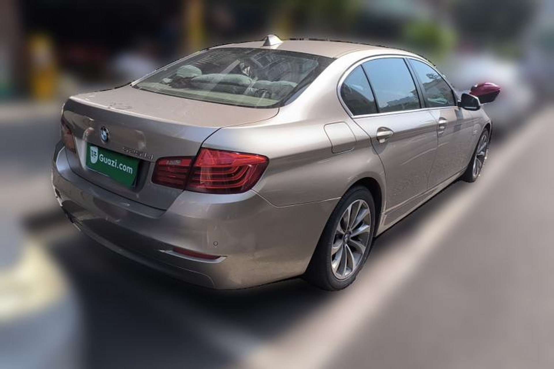 Used BMW 5 Series 2014 525Li Leading Model Rear Right 45 Deg
