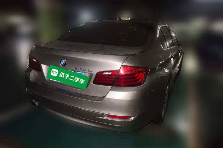 Used BMW 5 Series 2014 525Li Luxury Design Package Rear Right 45 Deg