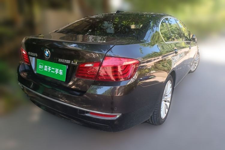 Used BMW 5 Series 2014 525Li Luxury Design Package Rear Right 45 Deg