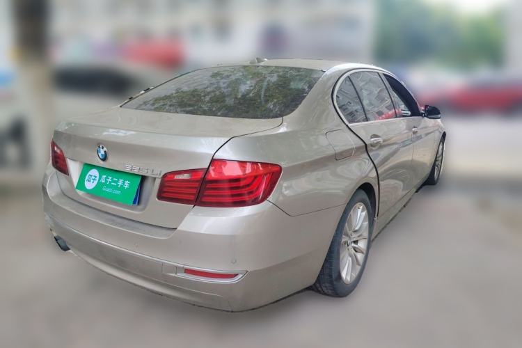 Used BMW 5 Series 2014 525Li Luxury Design Package Rear Right 45 Deg
