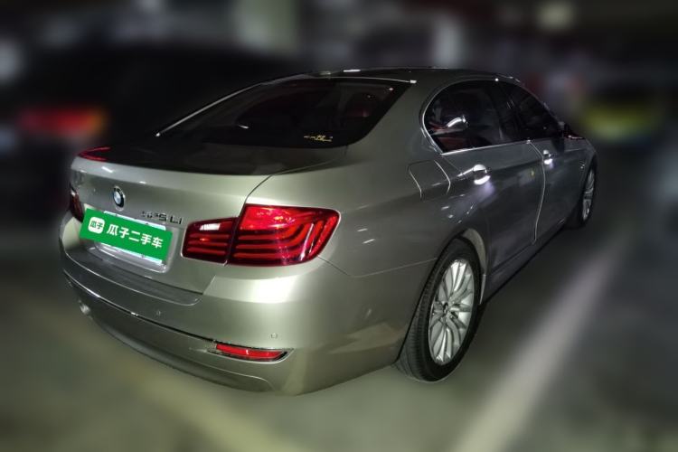 Used BMW 5 Series 2014 525Li Luxury Design Package Rear Right 45 Deg