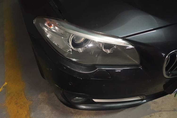 Used BMW 5 Series 2014 520i Elegant Edition Right Front Headlight
