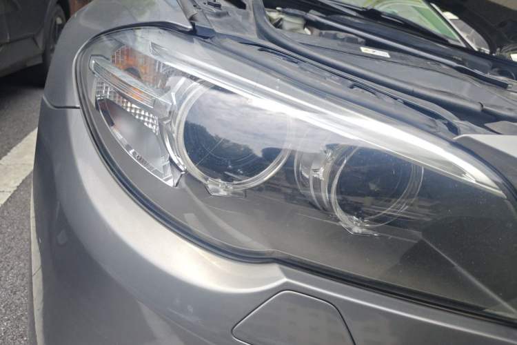 Used BMW 5 Series 2014 525Li Leading Model Right Front Headlight