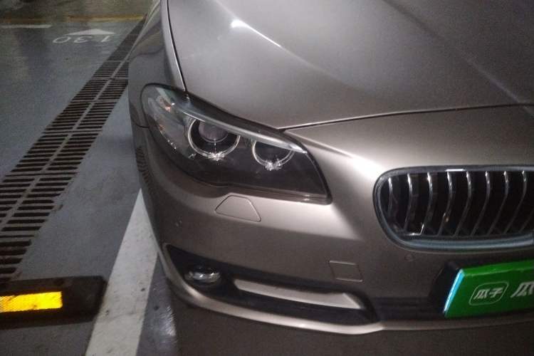 Used BMW 5 Series 2014 520Li Elegant Model Right Front Headlight