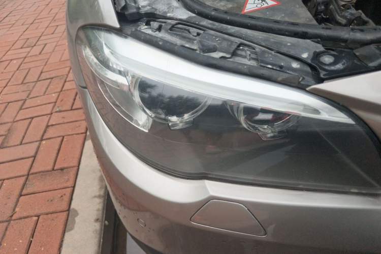 Used BMW 5 Series 2014 528Li xDrive Luxury Design Package Right Front Headlight