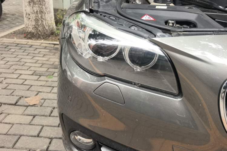 Used BMW 5 Series 2014 525Li Leading Model Right Front Headlight
