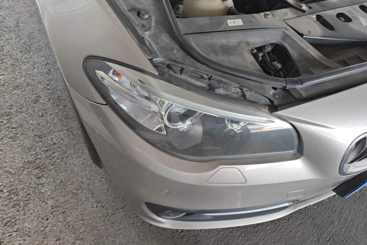 Used BMW 5 Series 2014 525Li Leading Model Right Front Headlight
