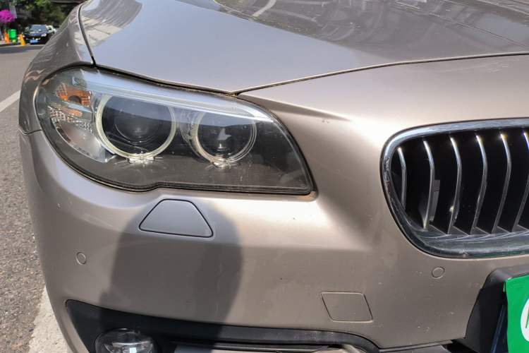 Used BMW 5 Series 2014 525Li Leading Model Right Front Headlight